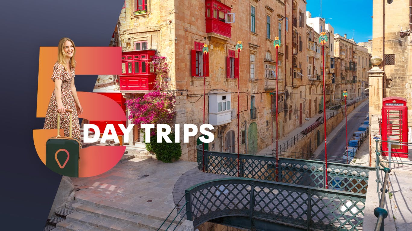 streetview Malta and text '5 day trips'