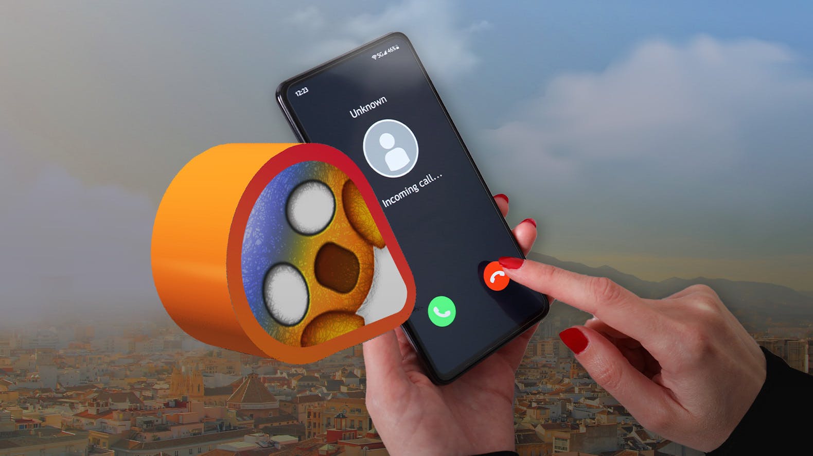 Frau klickt auf einem Smartphone einen eingehenden Anruf weg, daneben ein erschreckter Emoji