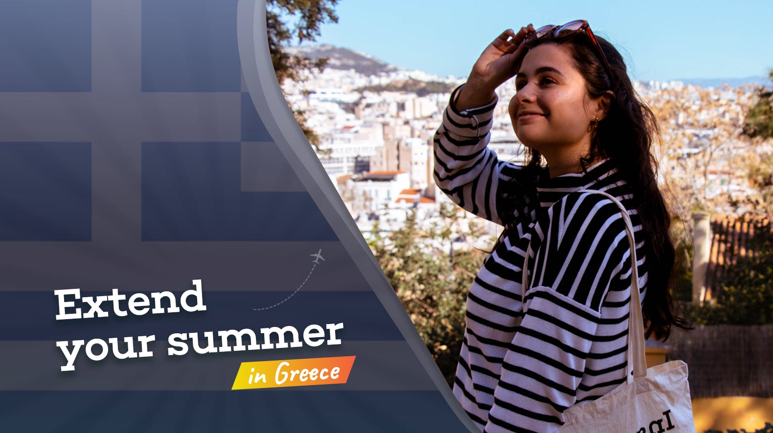 Mädchen mit Sonnenbrille auf dem Kopf guckt nach oben und lacht neben Slogan extend your summer