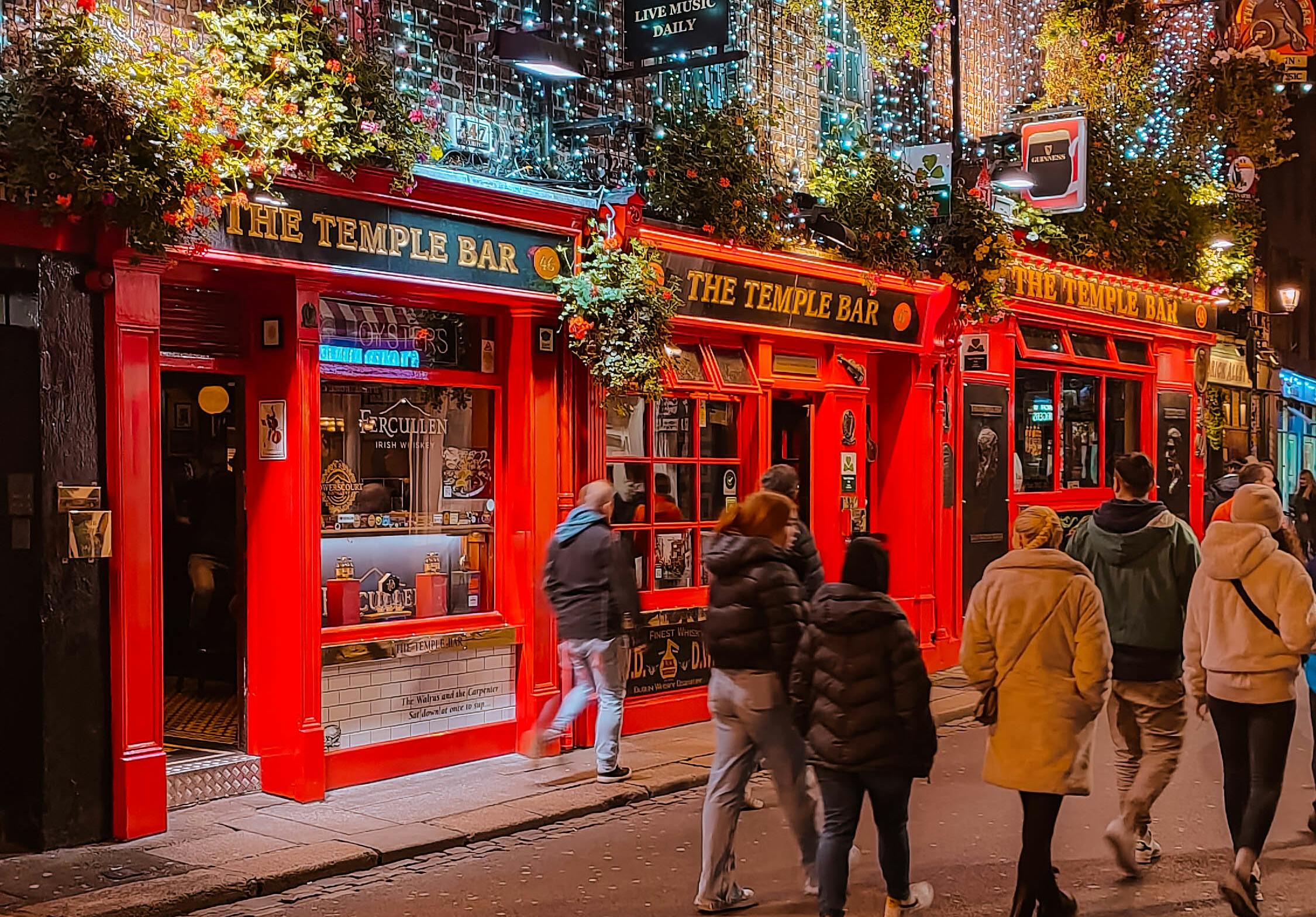 temple bar in dublin