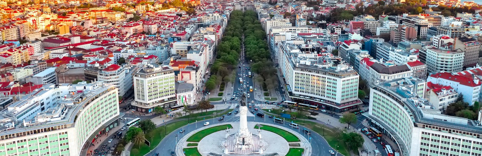 Arbeite als Recruiter (m/w/d) für ein internationales Unternehmen in Lissabon!