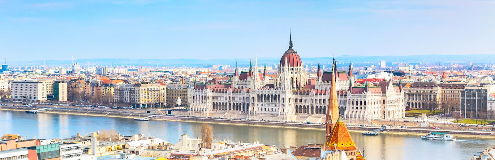 Budapest, view of the parliament