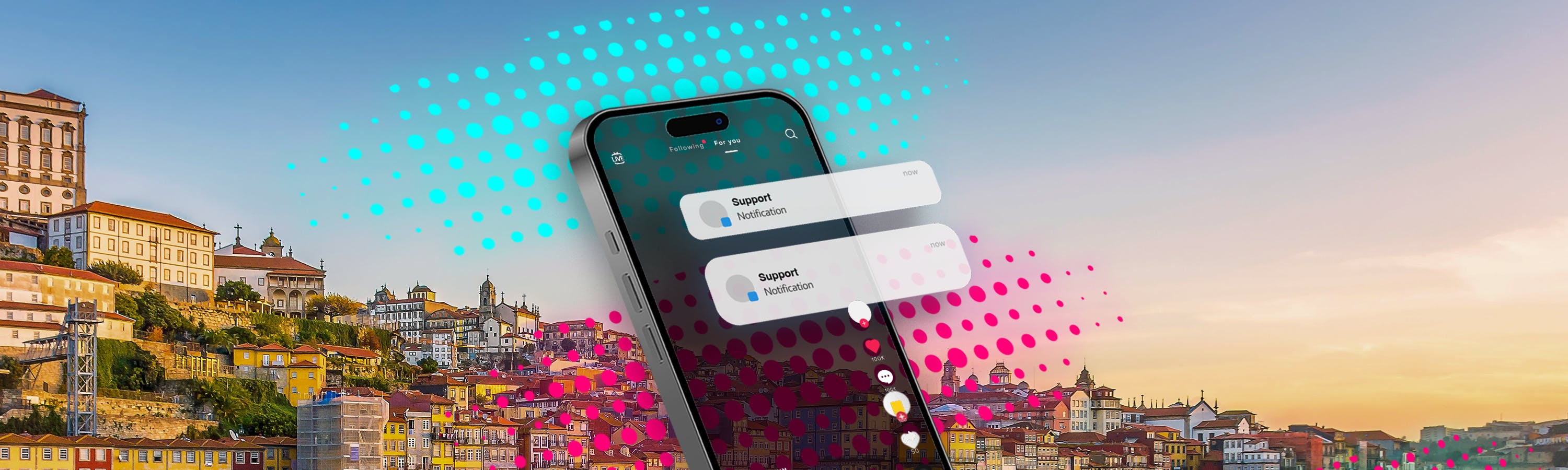 Handy vor Porto auf dem Bildschirm ist eine Social Media Plattform zu sehen. Es gibt 2 Notifications